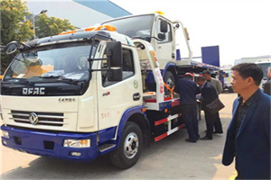 文昌汽车道路救援拖车价格